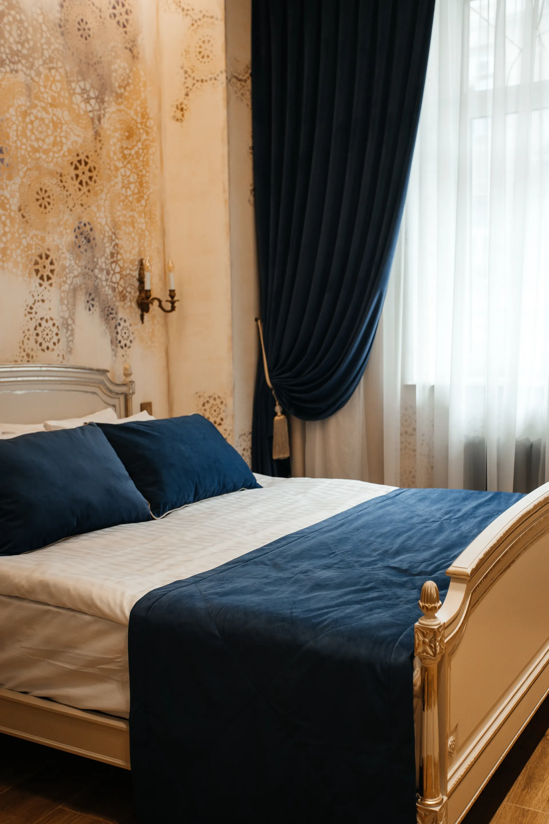 Azure Room Image by Moncastro