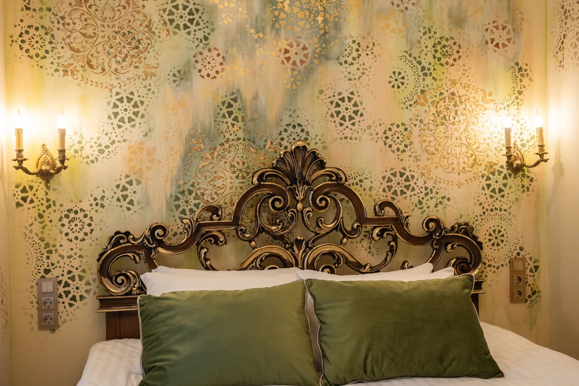 Oliva Room Image by Moncastro