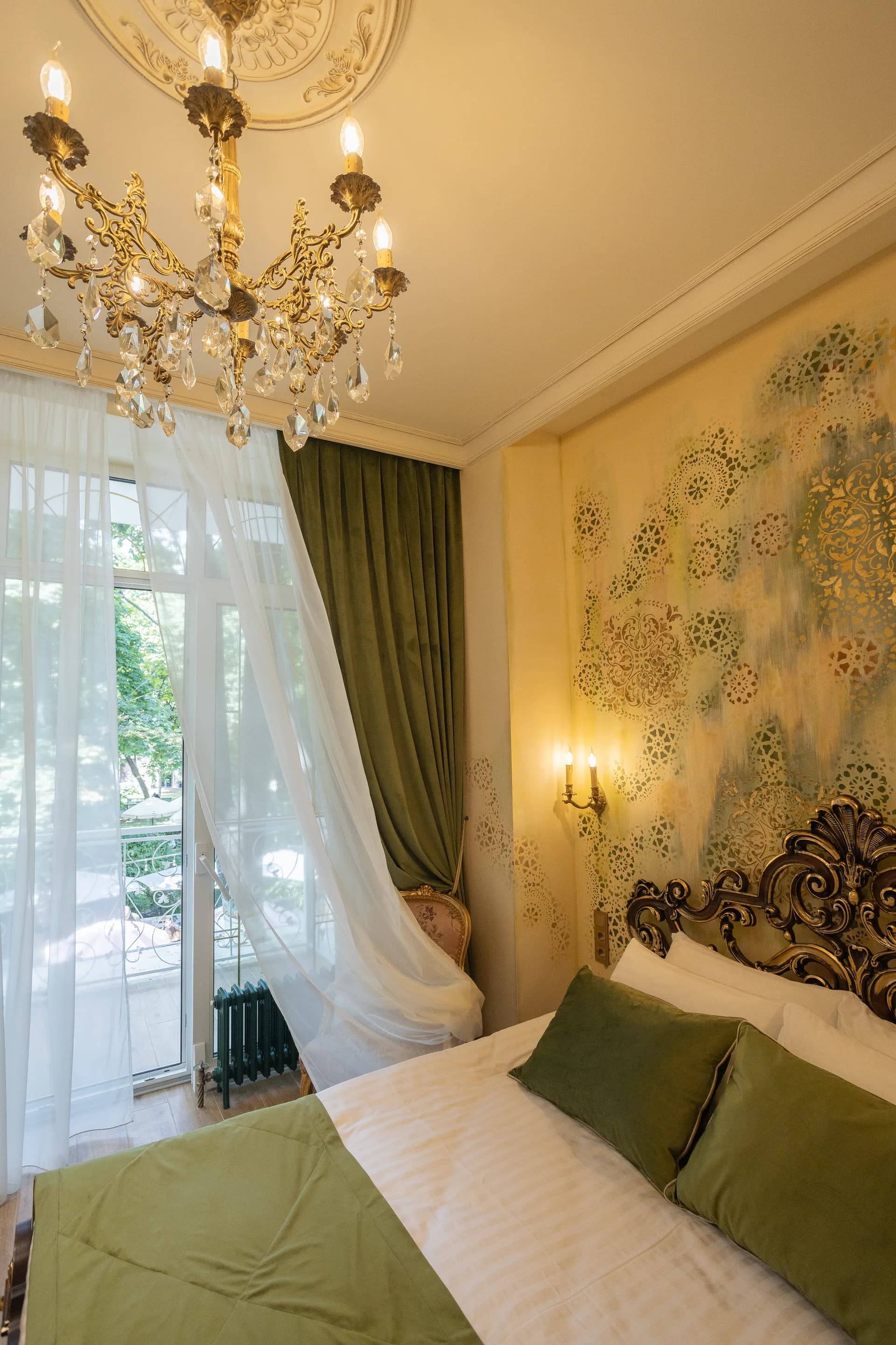 Oliva Room Image by Moncastro